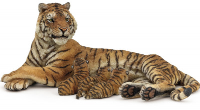 Фигурка Самка амурского тигра с тигрятами Papo
